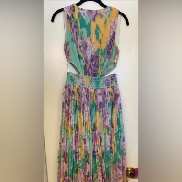 NWT Rococo Sand Ivy Floral Maxi Dress Butter Yellow and Lavender Size Small - Picture 5 of 8